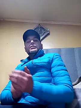 TrainedFinder5 online show from 10/02/25, 04:41