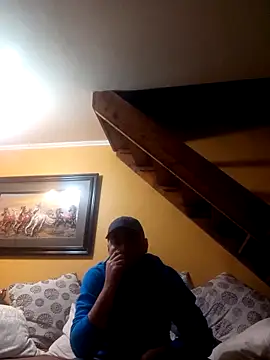 TrainedFinder5 online show from 10/09/25, 03:26