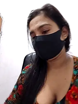 Snapshot of Ritusri_Dotta chatting on 09/15/25, 04:40 Ritusri Dotta online show from 09/15/25, 04:40