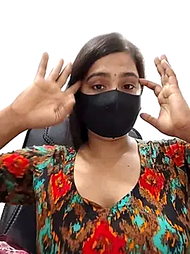 Snapshot of Ritusri_Dotta chatting on 09/19/25, 04:51 Ritusri Dotta online show from 09/19/25, 04:51