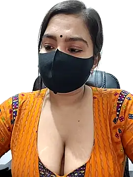 Snapshot of Ritusri_Dotta chatting on 10/18/25, 03:57 Ritusri Dotta online show from 10/18/25, 03:57