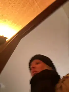 LikaCat online show from 12/19/24, 04:13