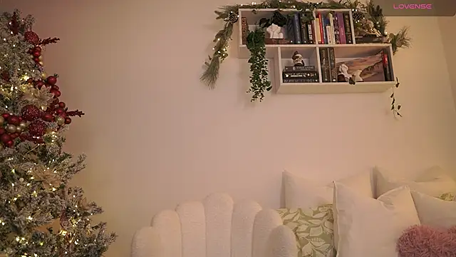 EmilyxRose - online show from 12/06/24, 10:19