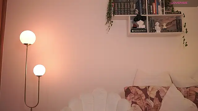 EmilyxRose - online show from 02/09/25, 09:49