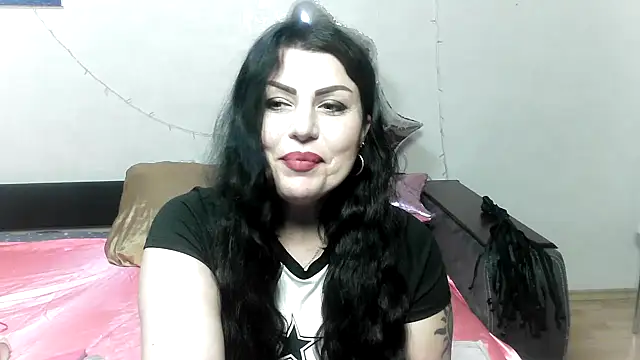 kataleya94 online show from 12/25/24, 10:48