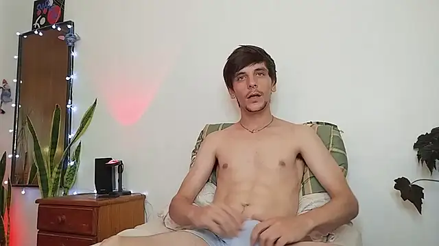 Snapshot of tobix_ chatting on 01/26/25, 10:24 tobix online show from 01/26/25, 10:24