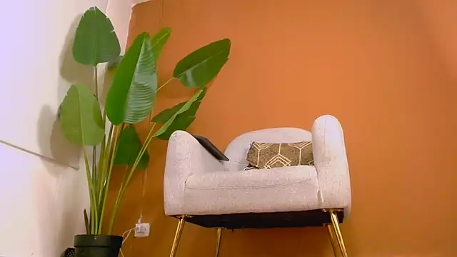 Sara ow online show from 07/21/26, 08:33