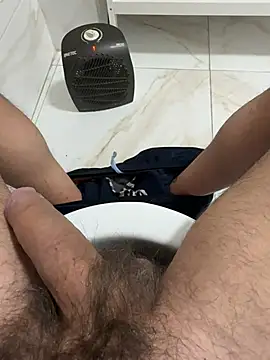 Snapshot of pino8787 chatting on 02/01/25, 10:34 pino8787 online show from 02/01/25, 10:34