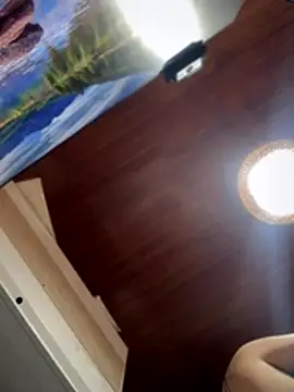 Snapshot of MarianaBenz chatting on 11/05/25, 11:27 MarianaBenz online show from 11/05/25, 11:27