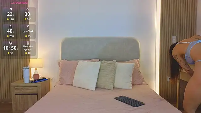 KristennBlue online show from 06/06/26, 05:17