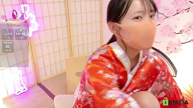 Snapshot of maika08 chatting on 11/21/25, 02:16 maika08 online show from 11/21/25, 02:16