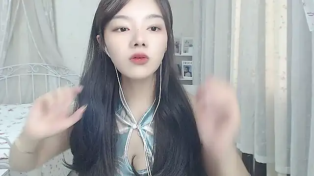 Jenny-Z online show from 05/28/26, 01:47