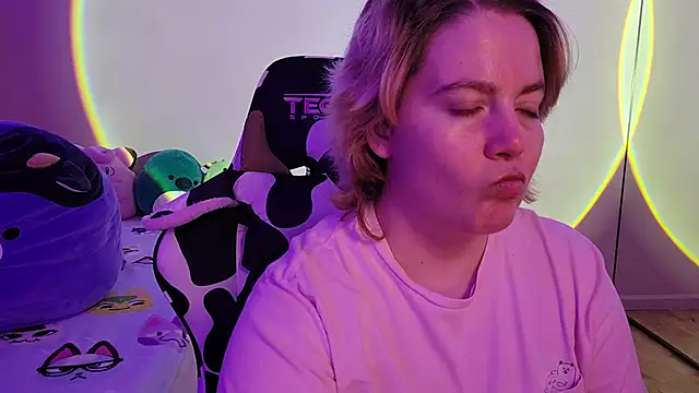 InternetFairy XO online show from 01/31/25, 02:26