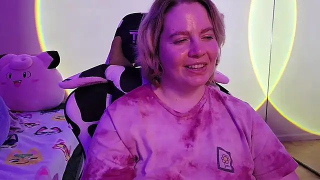 InternetFairy XO online show from 02/11/25, 11:32