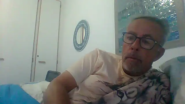 tuggy59 online show from 09/24/25, 05:11