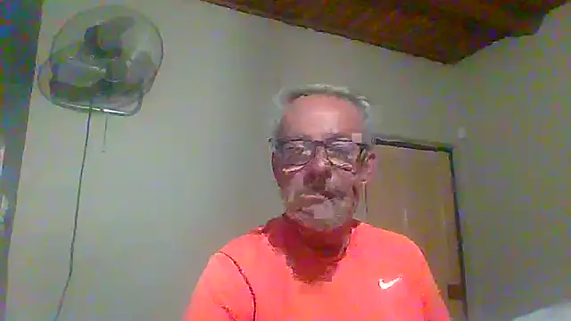 tuggy59 online show from 10/11/25, 04:44