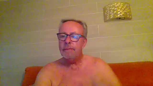 tuggy59 online show from 06/10/26, 05:07