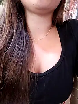 marena saenz online show from 12/15/24, 04:37