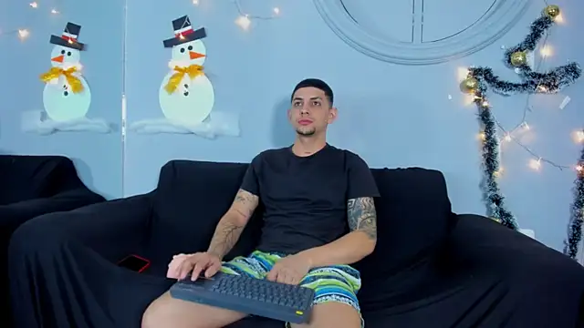 Alex cute77 online show from 12/03/24, 12:16