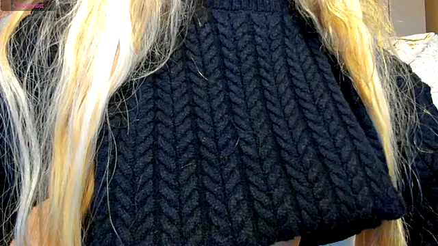 Snapshot of Sassy_Teen chatting on 11/30/25, 10:41 Sassy Teen online show from 11/30/25, 10:41