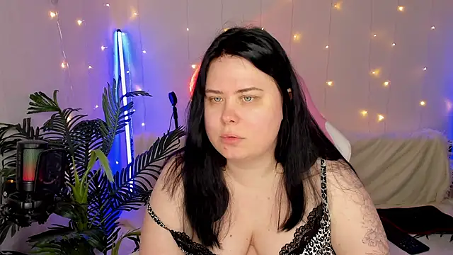 Akemi BBW online show from 12/17/24, 08:12