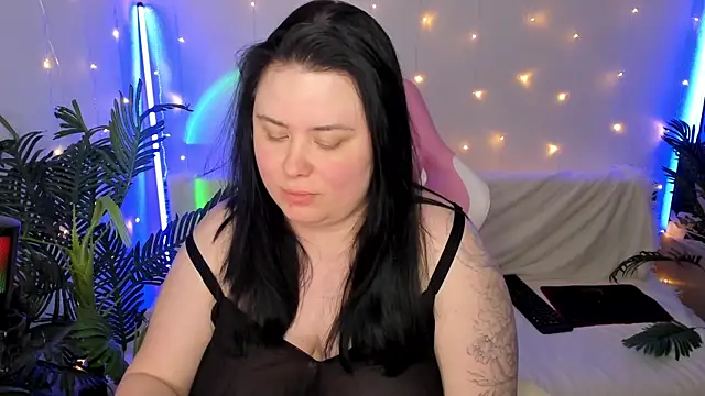 Akemi BBW online show from 12/25/24, 05:37