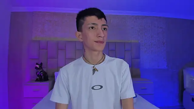 DereckCooperr online show from 12/18/24, 04:06