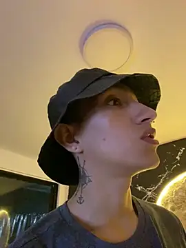 DereckCooperr online show from 12/20/24, 05:04