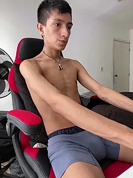 DereckCooperr online show from 01/01/25, 08:37