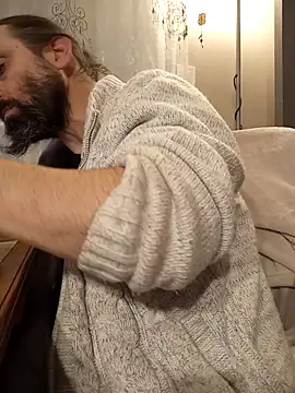 Snapshot of teekoine1 chatting on 10/24/25, 11:01 teekoine1 online show from 10/24/25, 11:01