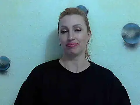 Jillian Pattie online show from 01/11/25, 02:25