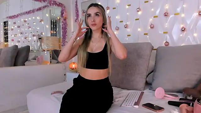 Gabbyy  online show from 12/21/24, 10:30