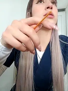 Snapshot of eva-2023 chatting on 09/19/25, 08:31 eva-2023 online show from 09/19/25, 08:31