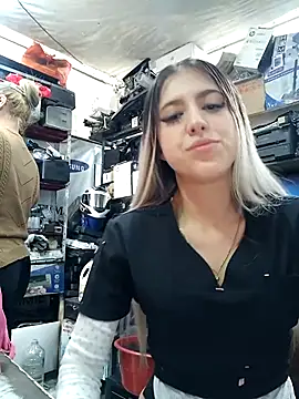 Snapshot of eva-2023 chatting on 10/08/25, 05:32 eva-2023 online show from 10/08/25, 05:32