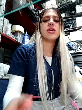 Snapshot of eva-2023 chatting on 11/11/25, 06:08 eva-2023 online show from 11/11/25, 06:08