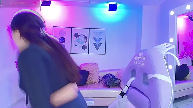 Isa reel online show from 10/17/25, 07:38