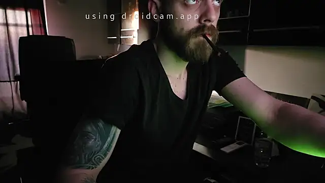 Snapshot of HardAlready chatting on 03/06/25, 05:24 HardAlready online show from 03/06/25, 05:24