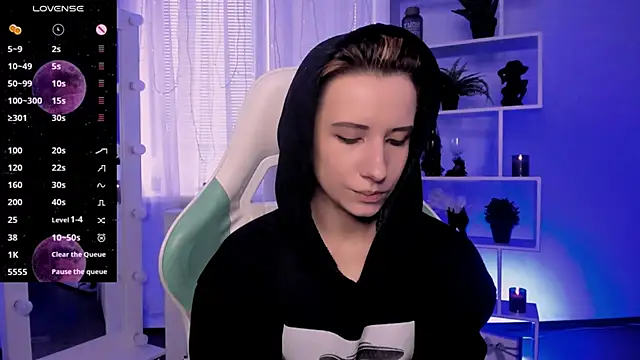 Snapshot of _Rein_ramm chatting on 03/31/26, 03:01 Rein ramm online show from 03/31/26, 03:01