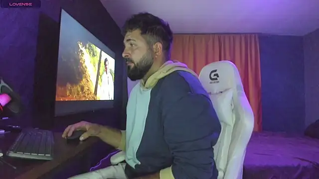 Snapshot of Eduu2322 chatting on 10/03/25, 09:23 Eduu2322 online show from 10/03/25, 09:23