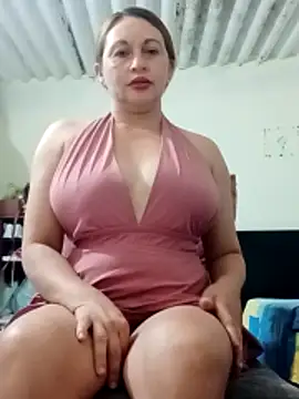 Snapshot of MeganMilF2 chatting on 03/11/26, 02:12 MeganMilF2 online show from 03/11/26, 02:12