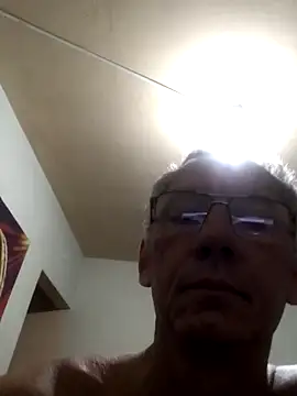 Snapshot of eleno1542 chatting on 10/30/25, 08:49 eleno1542 online show from 10/30/25, 08:49