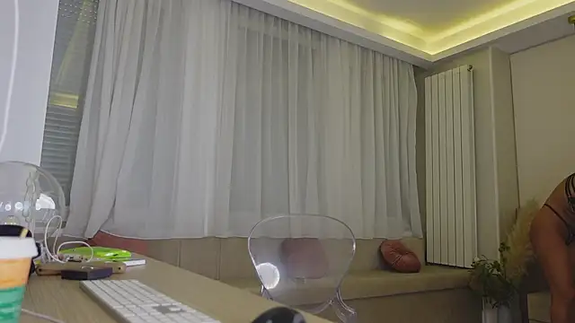 HaileyRoses online show from 06/02/26, 03:30