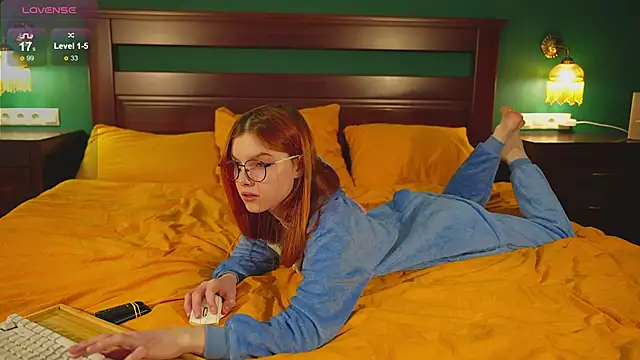 Snapshot of Katy__Ethereal chatting on 11/16/25, 03:12 Katy Ethereal online show from 11/16/25, 03:12