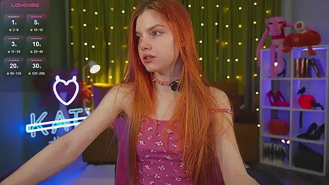 Snapshot of Katy__Ethereal chatting on 11/21/25, 02:32 Katy Ethereal online show from 11/21/25, 02:32