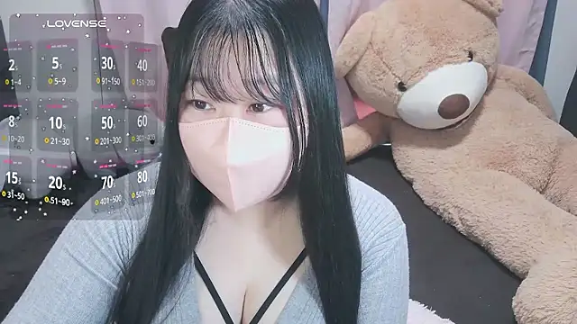 yuinyan3150 online show from 05/10/26, 04:17