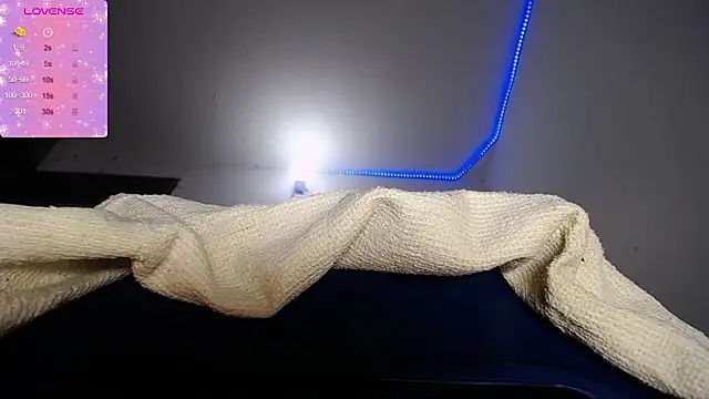 xairaruiz  online show from 01/19/25, 09:44