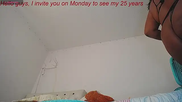 xairaruiz  online show from 03/08/25, 07:42