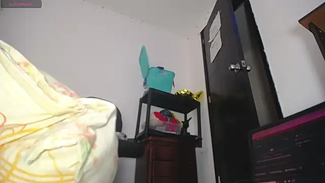 xairaruiz  online show from 03/20/25, 07:35