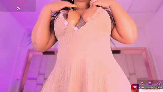 Snapshot of mary_kisses chatting on 11/20/25, 08:30 mary kisses online show from 11/20/25, 08:30