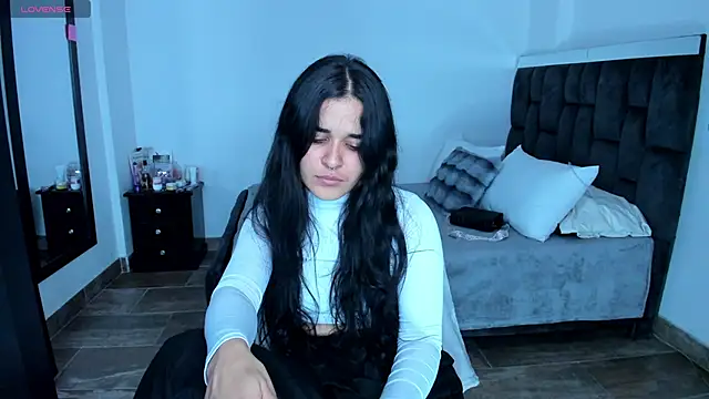 SweetMegan 1 online show from 02/05/25, 10:12